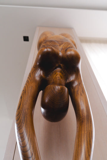 Montezemolo - Dainelli scultura legno - Vesto come sono