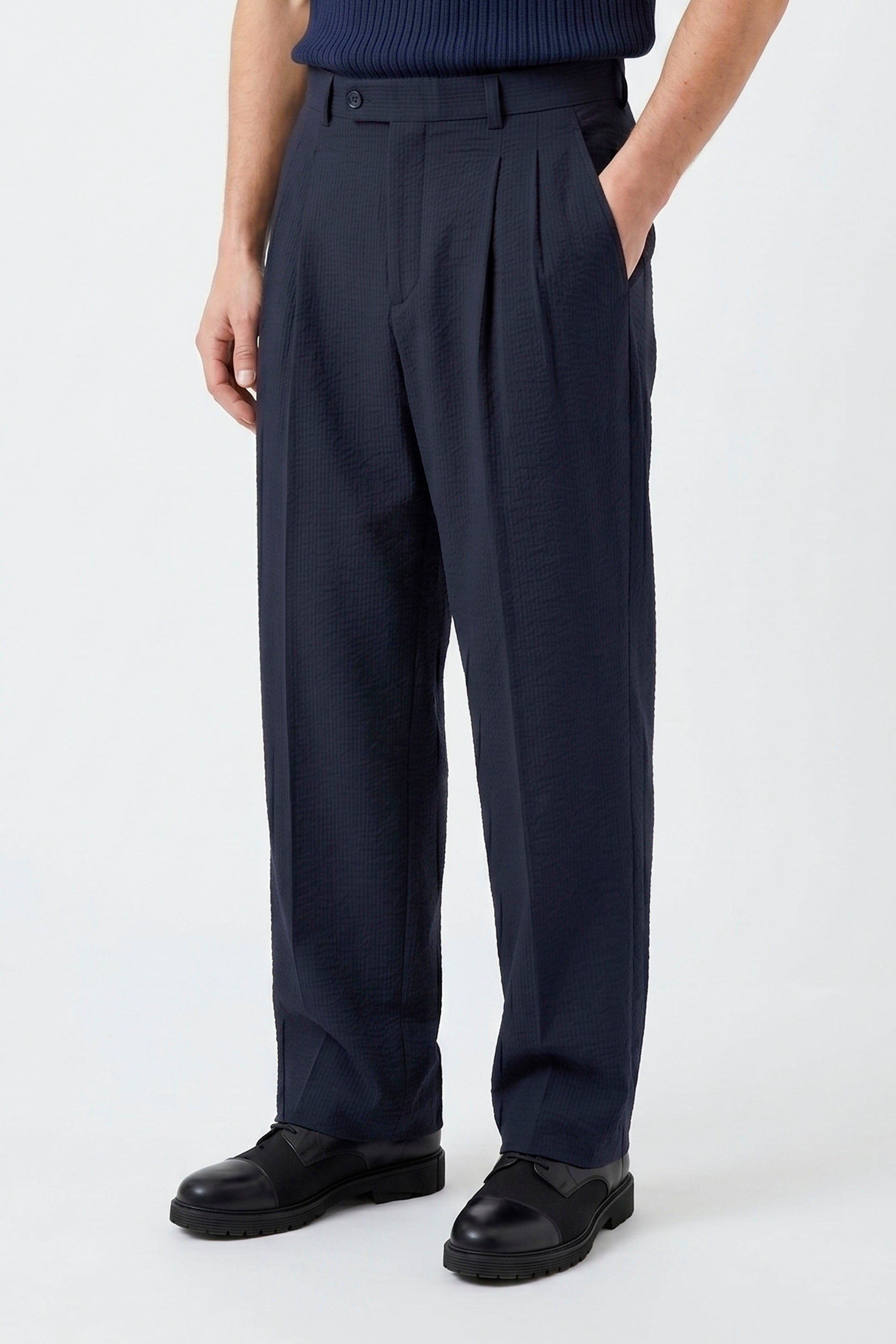 Wide-fit textured stretch seersucker fabric - MONTEZEMOLO