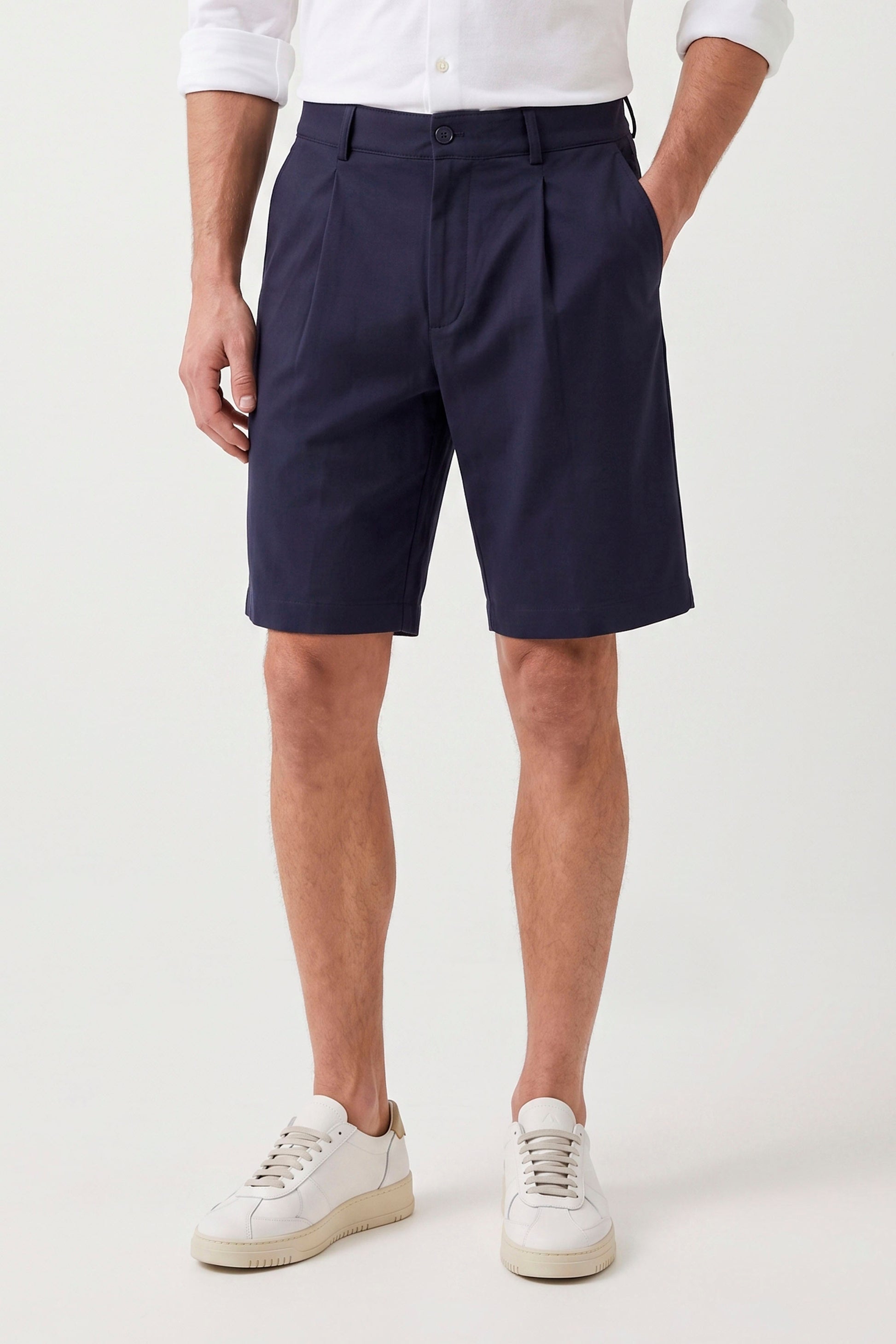 ZMART Single-Pleat Bermuda Shorts - MONTEZEMOLO