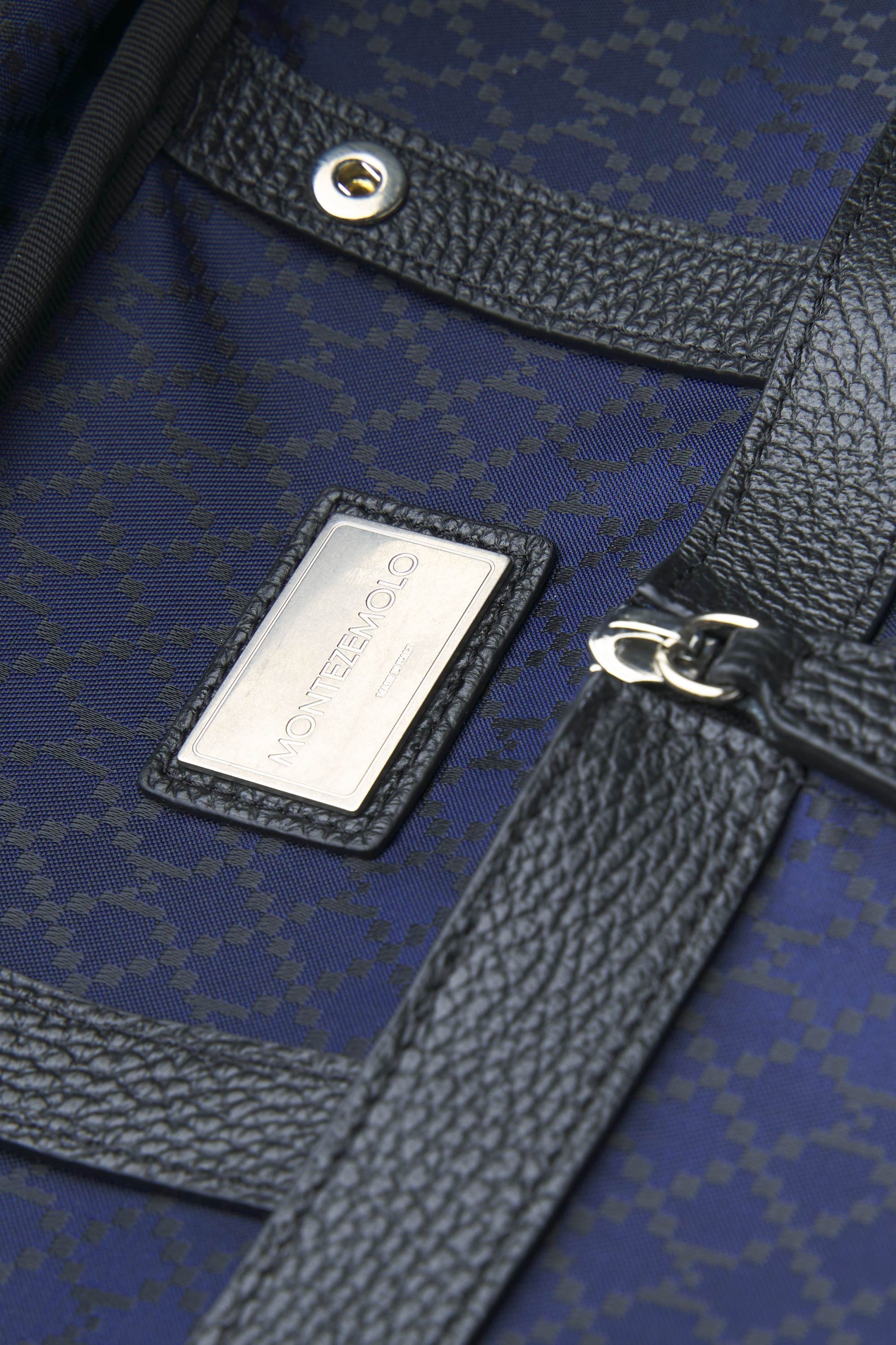 Full-Grain Dollar Leather Garment Travel Bag - MONTEZEMOLO